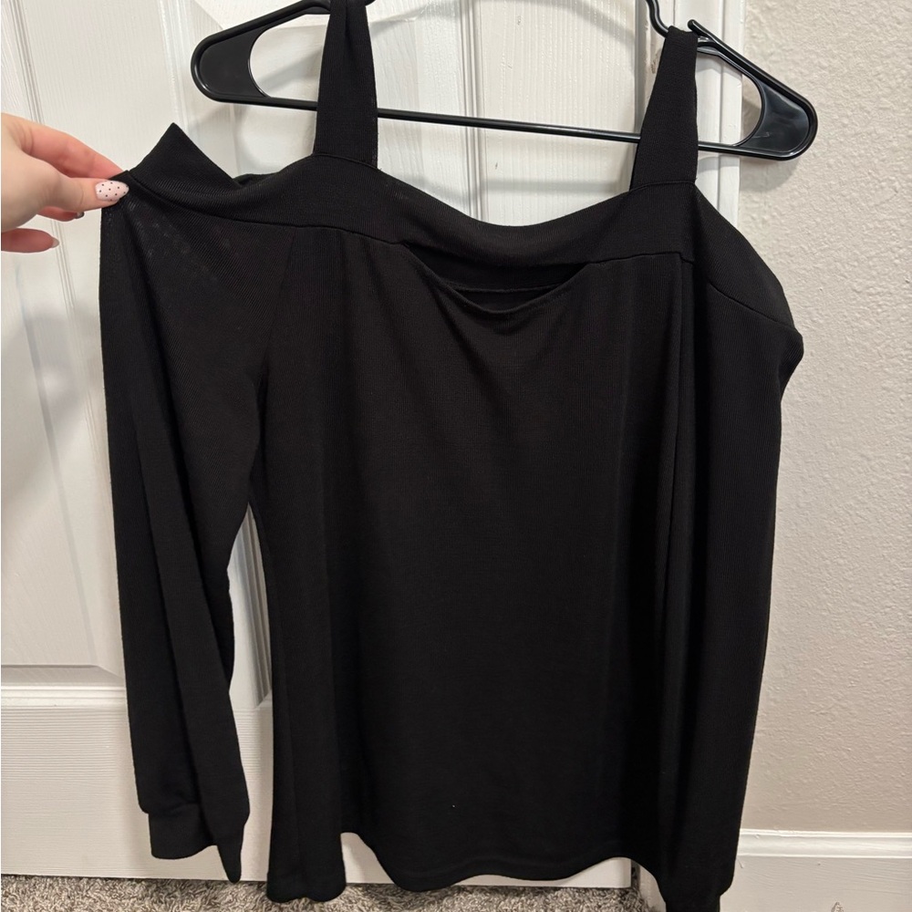 cold-shoulder long sleeve top with front cut-out detail